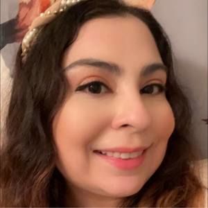 Meet your Posher, Yaneth